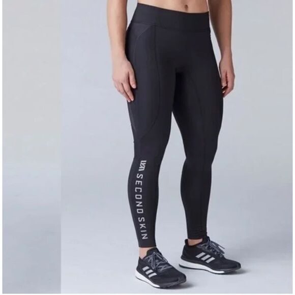NWT Second Skin Black Compression Athletic cropped Leggings Women's size Small - Picture 1 of 5